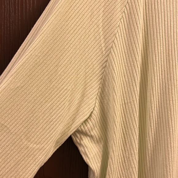 Sonoma 3x Turtleneck Sweater - Picture 4 of 5